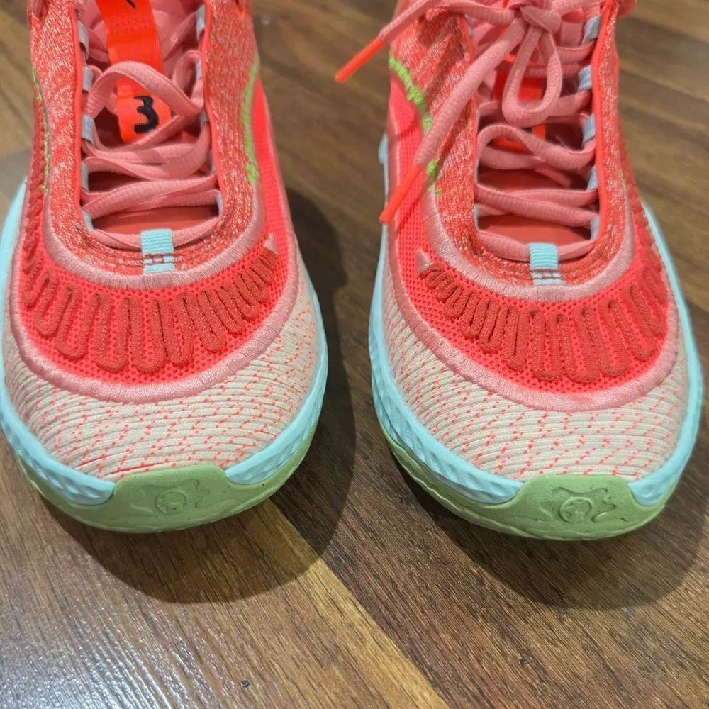NIKE Cosmic Unity 3 